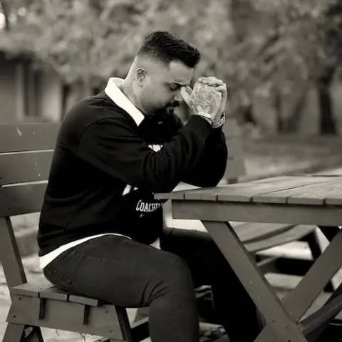دانلود آهنگ آ رفیق مره شر دره از بهنام حسن زاده